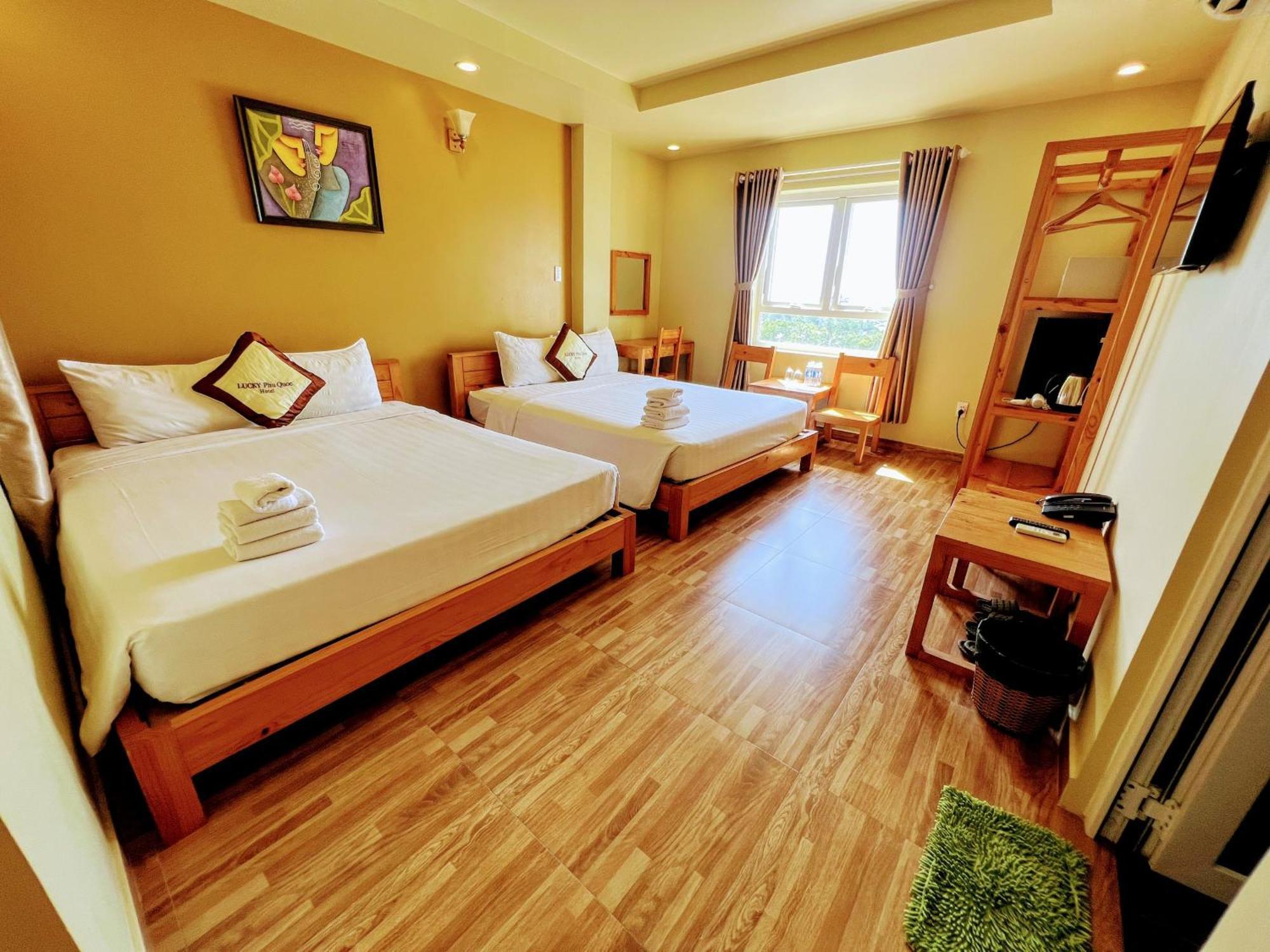 Lucky Phu Quoc Hotel מראה חיצוני תמונה